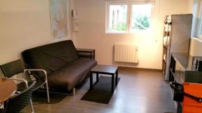 Charmant studio à Saint-Ay, 25 m², avec vue sur le jardin